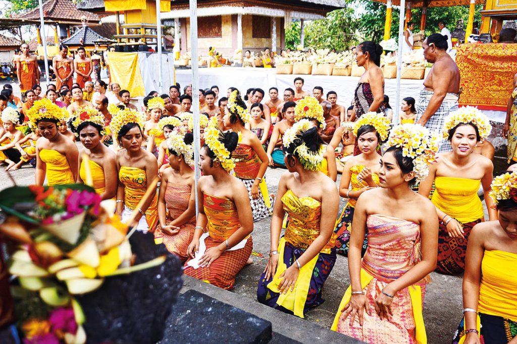 ceremony in balinese temple