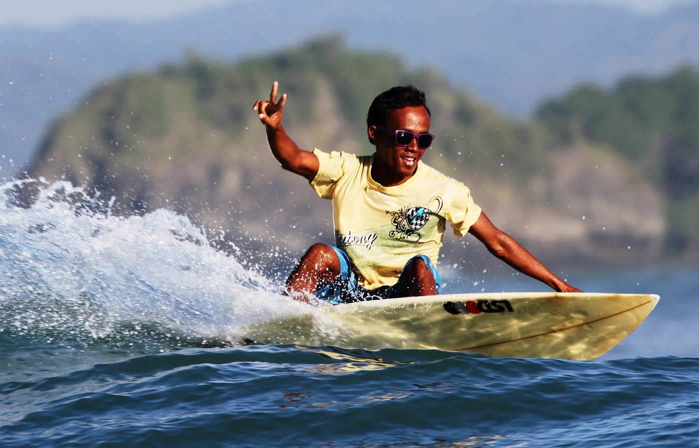 lombok surfing