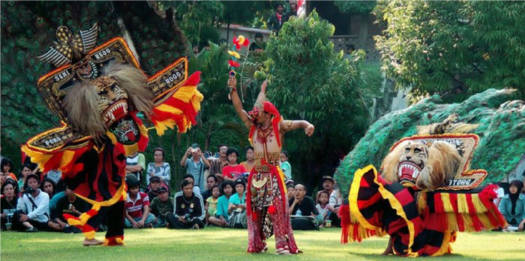 Reyog Ponorogo National Festival part of calendar event of east java