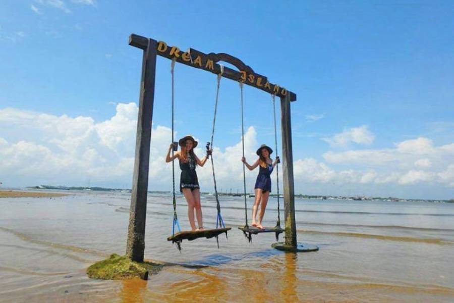 Dream Island offers interesting attractions that are suitable for family or groups